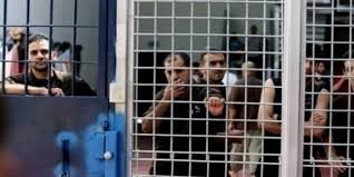 بالأسماء.. الاحتلال الإسرائيلي يفرج عن 23 أسيرا فلسطينيا