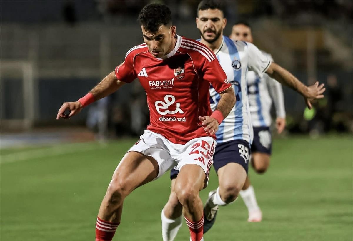 الدوري المصري: بيراميدز يسحق الأهلي بثلاثية نظيفة ويقلب موازين صراع القمة