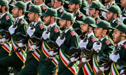 وكالة تسنيم: القوات الإيرانية نفذت هجوما بالمسيرات على سفن عسكرية أمريكية