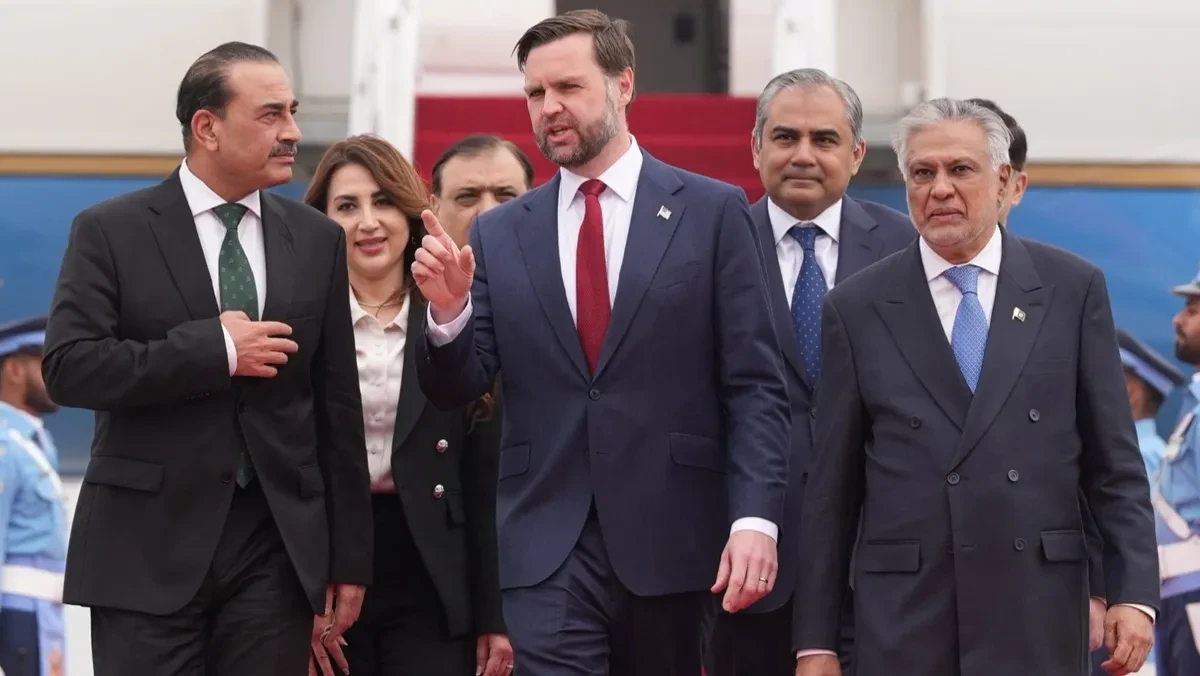 لماذا غاب نائب ترامب عن جولة المفاوضات الجديدة مع إيران؟.. وماذا يخبرنا ذلك؟
