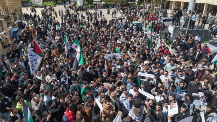 إعادة توجيه بوصلة الصراع: سوريا الجديدة تخرج بجموعها رفضاً لقانون إعدام الأسرى