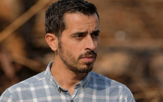 أحمد أبو قمر لـ "180 تحقيقات": اقتصاد غزة المنهار يعيد الأطفال عقوداً إلى الوراء