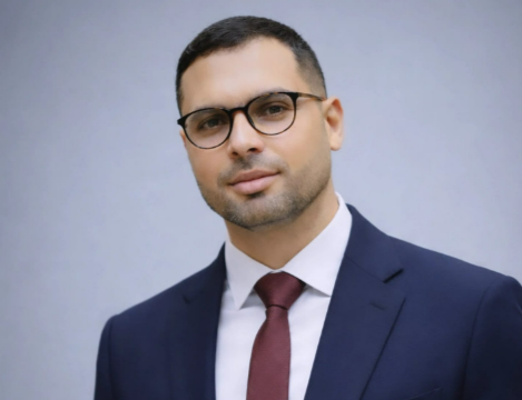 عدنان القصاص لـ"180 تحقيقات": قانون إعدام الأسرى يضع منظومة العدالة الدولية أمام اختبار حقيقي (حوار)