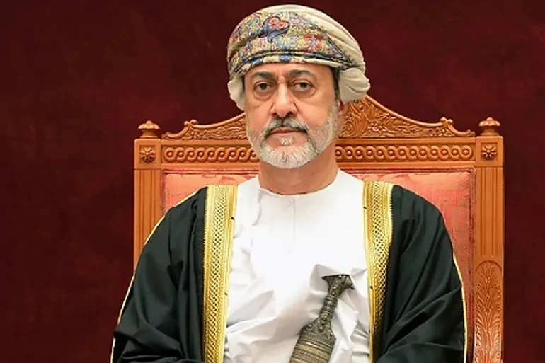 لقاء سلطان عمان وعراقجي لبحث أوضاع المنطقة وجهود الوساطة.. تفاصيل