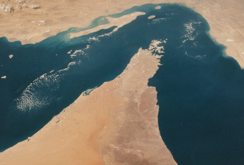 هرمز والضغط الدولي.. كيف تعيد إيران رسم قواعد اللعبة؟