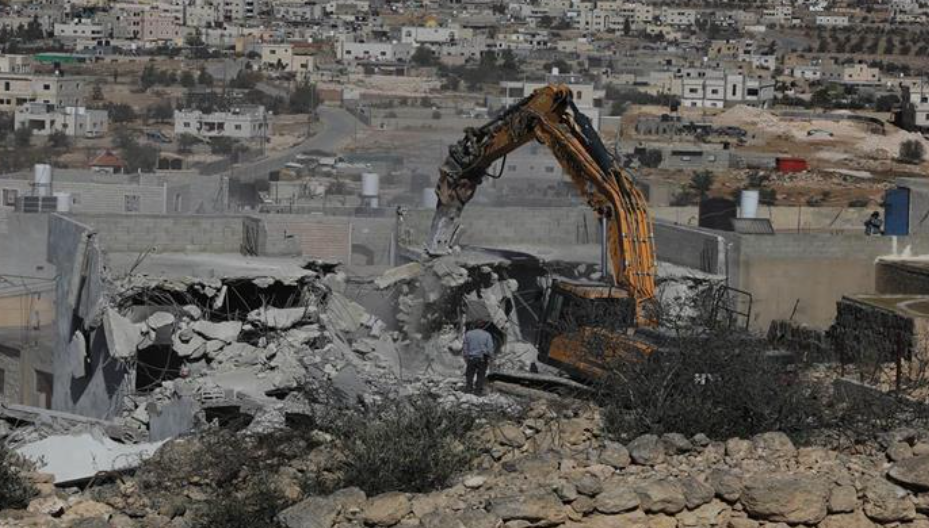 الاحتلال يواصل سياسة الهدم في مسافر يطا جنوب الخليل