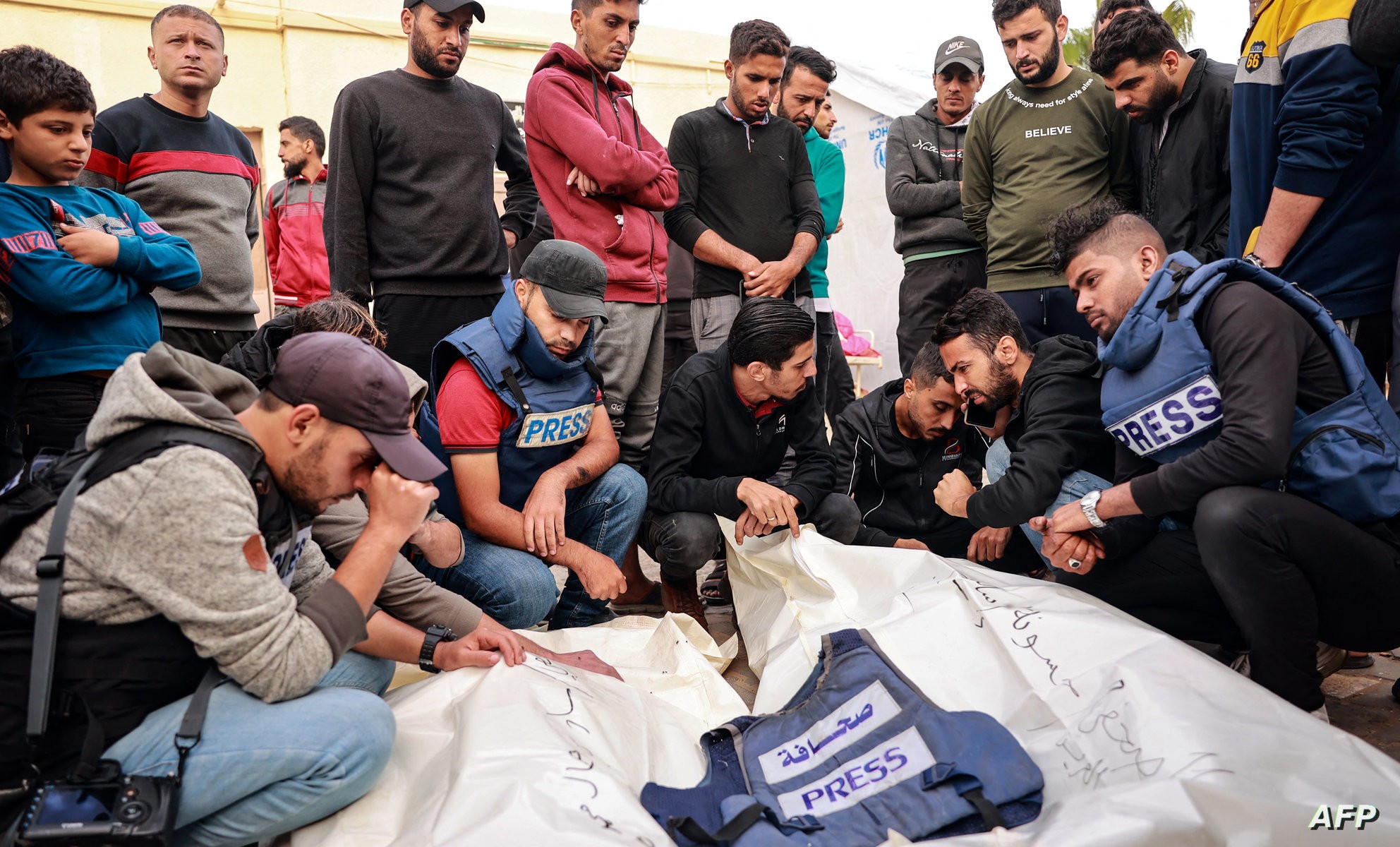 محمد مصطفى شاهين يكتب: في غزة تتجرد شعارات حرية الصحافة من كل معنى أمام دماء شهداء الاعلام