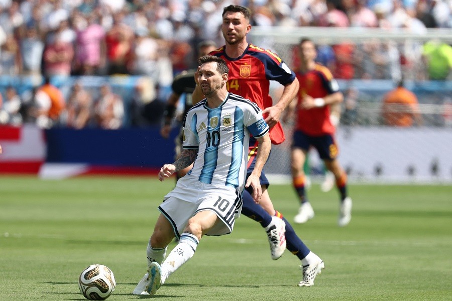 رغم فرص أسبانيا.. التعادل السلبي يسيطر على الشوط الأول بين الأرجنتين ولاروخا في نهائي كأس العالم 2026