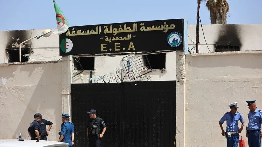 11 قتيلاً ومربية تفقد حياتها في حريق دار أيتام بالجزائر.. وتبون يزور المصابين فور عودته