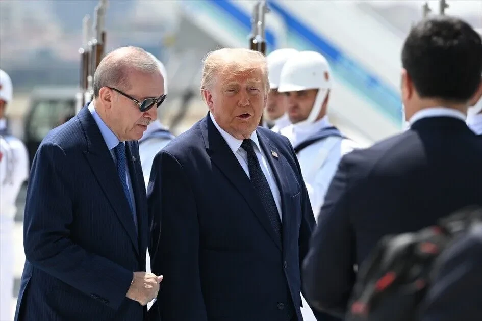 أردوغان يستقبل ترامب بمطار أنقرة
